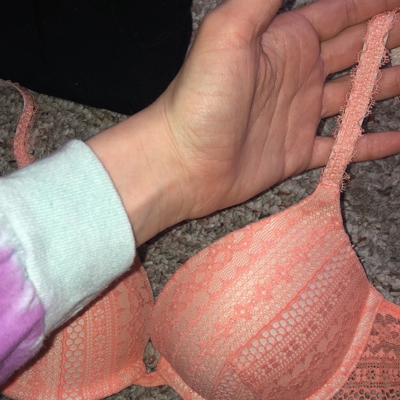 Coral bra - Picture 2 of 5